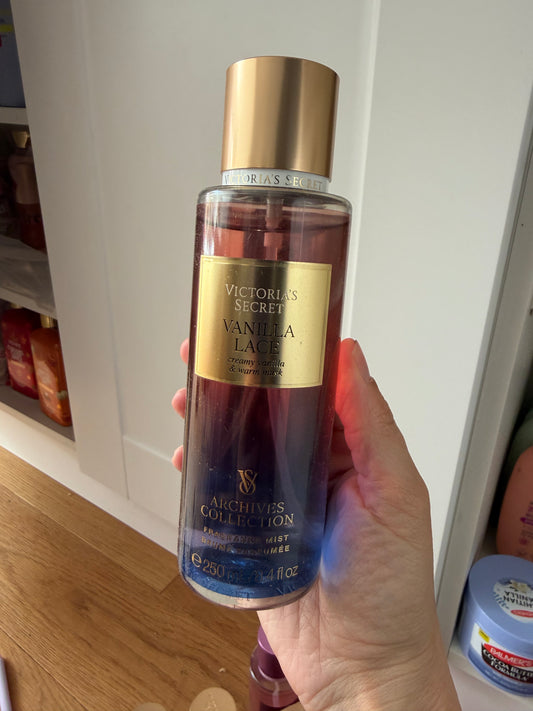 Vanilla Lace Mist by Victoria Secret In Stock Now